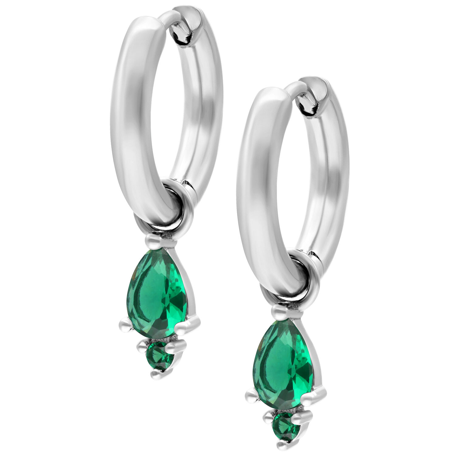 Boucles d'oreilles en argent vert émeraude Boucles d'oreilles en argent avec cristaux vert émeraude sur fond blanc