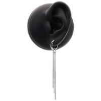 Créoles Snakechain argentées pour tunnels Boucles d'oreilles argentées avec design Snakechain sur modèle d'oreille noire