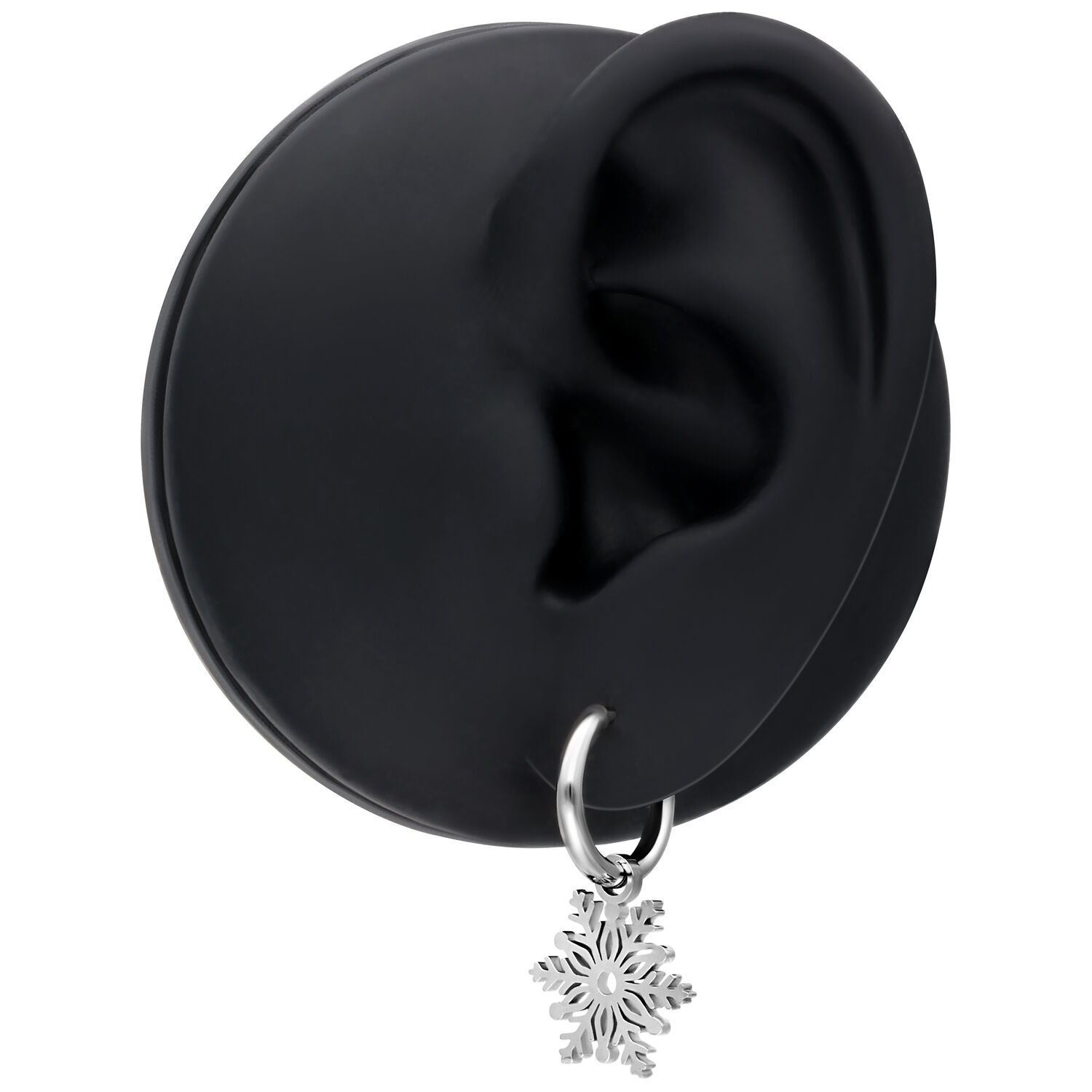 Boucles d'oreilles Little Snowflake Hoops argentées Boucles d'oreilles argentées avec pendentif flocon de neige sur modèle d'oreille noir