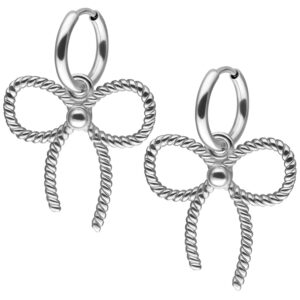 Boucles d'oreilles argentées avec design de nœud sur fond blanc