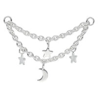 Chaîne de piercing Moon & Stars argentée Chaîne de piercing argentée à deux rangs avec lune et étoiles sur fond blanc