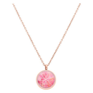 Collier en or rose avec pendentif fleur abricot sur fond blanc