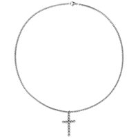 Collier Bubble Cross en acier chirurgical argenté sur fond blanc
