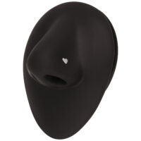 Clou de nez noir avec design de cœur Clou de nez noir en forme de nez avec un petit cœur en argent.
