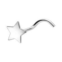 Clou de Nez Étoile Argentée Piercing nasal argenté en forme d'étoile sur fond blanc