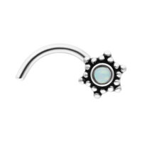 Clou de nez en argent avec opale blanche Clou de nez en argent en acier chirurgical avec opale blanche sur fond blanc