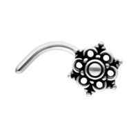 Clou de nez mandala argenté en acier chirurgical Clou de nez argenté en forme de mandala en acier chirurgical 316L, sur fond blanc