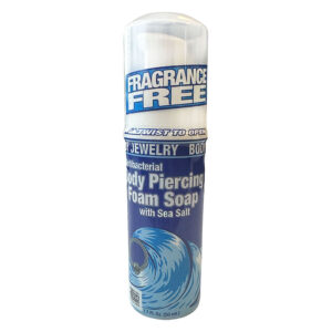 Bouteille bleue de Piercing Foam Soap, 50 ml, sur fond blanc