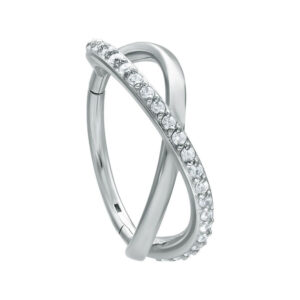 Anneau de piercing clicker Infinity en argent avec cristaux clairs sur fond blanc