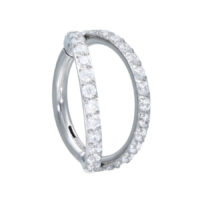 Anneau Clicker Double Cristal Argenté Anneau Clicker argenté avec double rangée de cristaux sur fond blanc