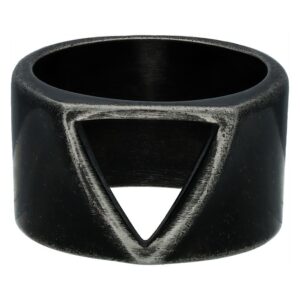 Bague noire avec design triangle vintage sur fond blanc
