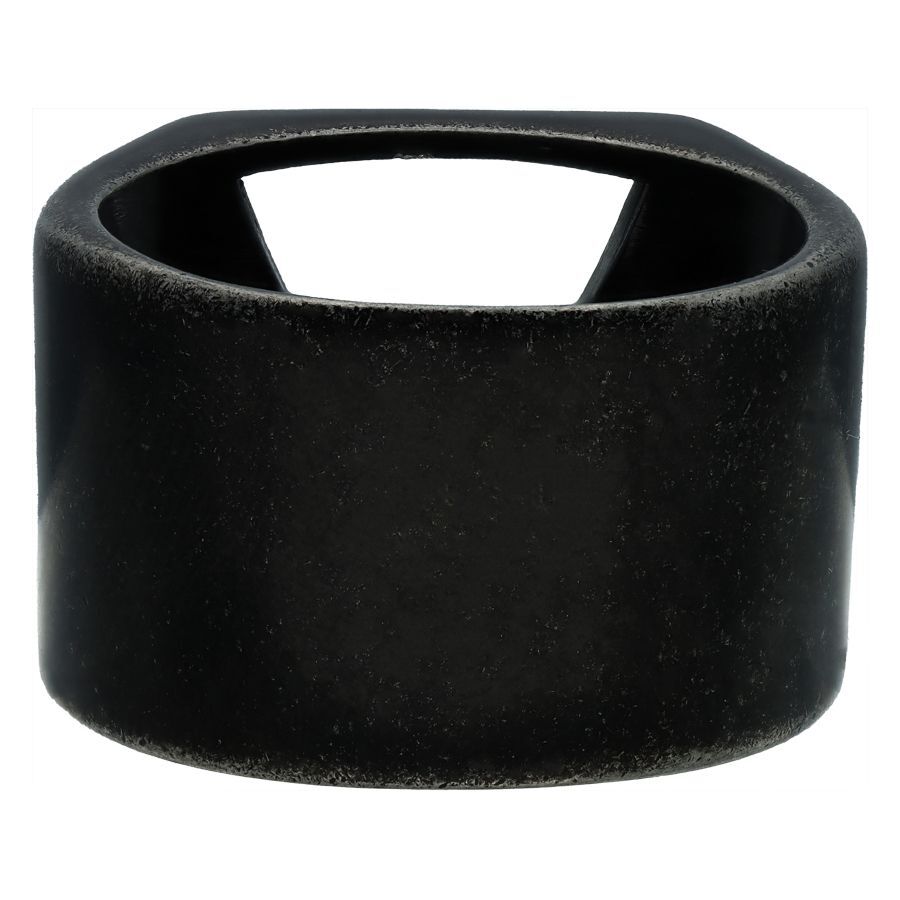 Vintage Bague Triangle Noire en Acier Bague en acier noir avec ouverture triangulaire sur fond blanc