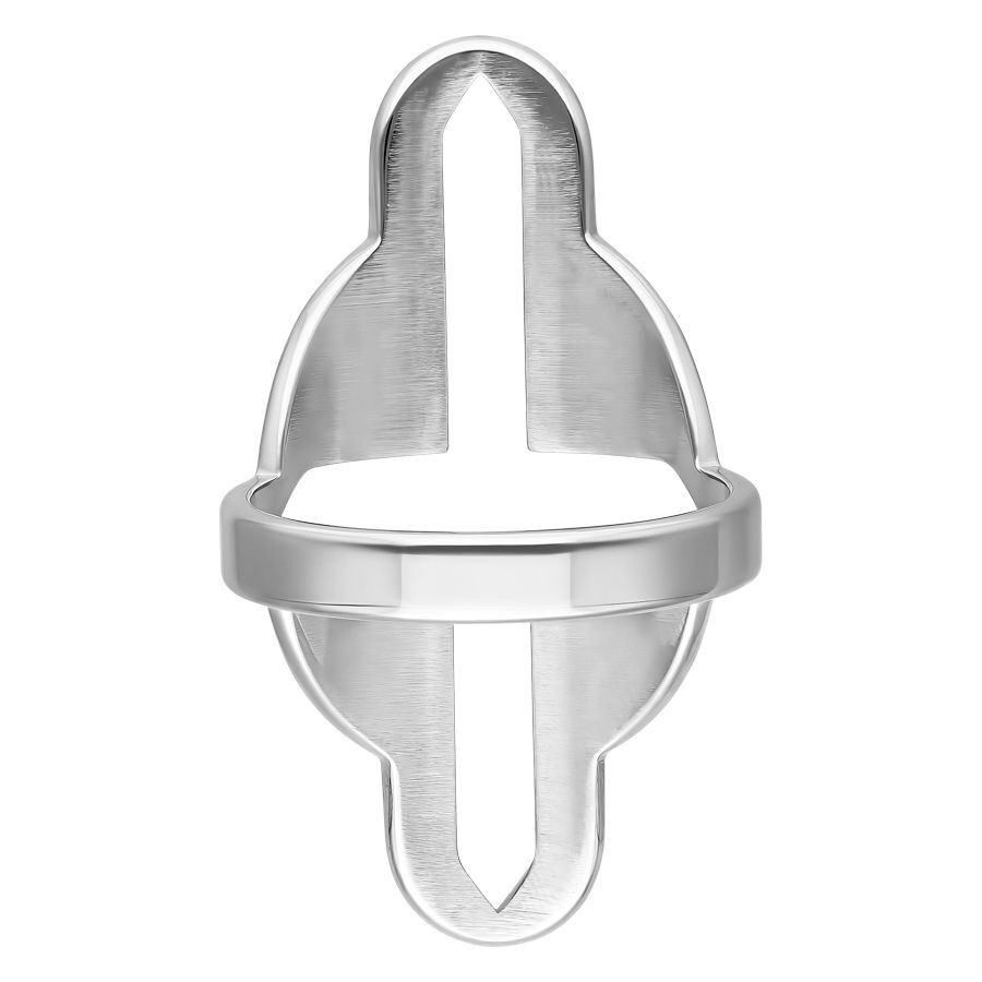 Bague en argent avec design croix Bague en acier chirurgical argentée avec grande découpe en croix sur fond blanc