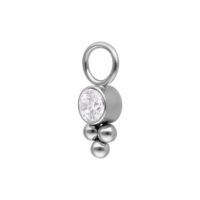Pendentif Cluster Cristal en Acier Chirurgical Pendentif de piercing en argent avec cluster de cristal en acier chirurgical sur fond blanc
