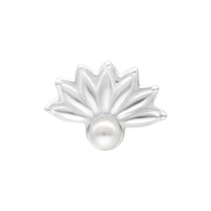 Embout Peacock argenté avec perle sur fond blanc