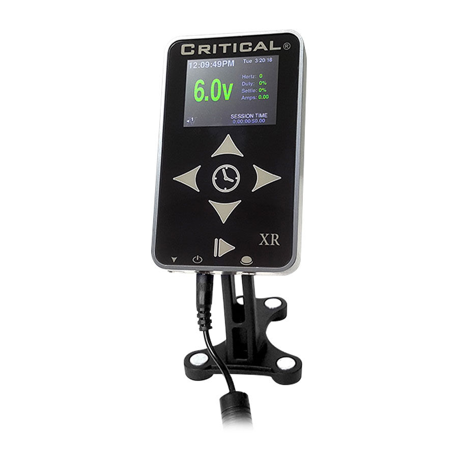 Alimentation noire Critical XR en aluminium Alimentation noire Critical XR en aluminium sur fond blanc