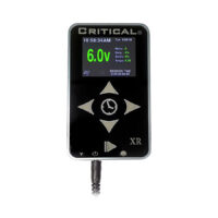 Critical XR alimentation noire aluminium Alimentation noire Critical XR en aluminium sur fond blanc