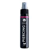 Spray pour piercing 60ml avec Aloe Vera Flacon noir de spray pour piercing avec tête grise sur fond blanc