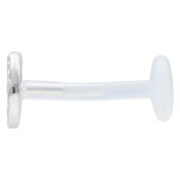 Labret en argent avec embout en cercle martelé et tige transparente sur fond blanc