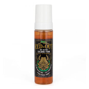 Bouteille de Red Out mousse bioactive 220ml sur fond blanc