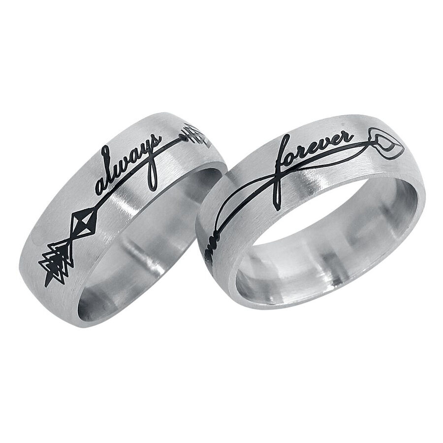 Ensemble de bagues Always and Forever en argent Deux bagues en argent avec gravure noire 'always' et 'forever' sur fond blanc