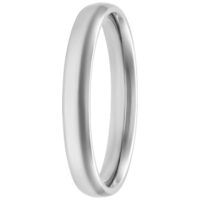 Bague basique en argent, taille 17,0 mm Bague argentée en acier chirurgical, 17,0 mm, sur fond blanc