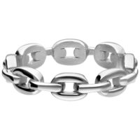 Bague à maillons en argent, taille 17,0 mm Bague à maillons en argent en acier chirurgical 316L sur fond blanc