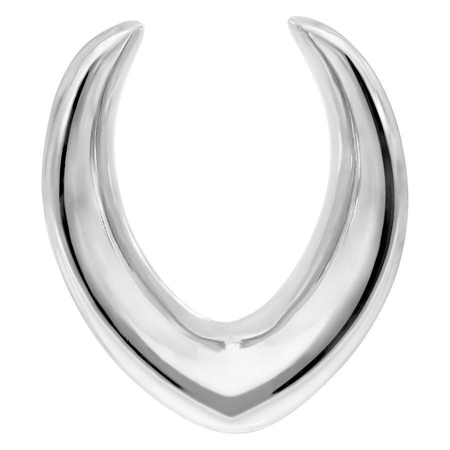 Selle d'oreille ovale en argent Selle d'oreille ovale en argent en acier chirurgical sur fond blanc