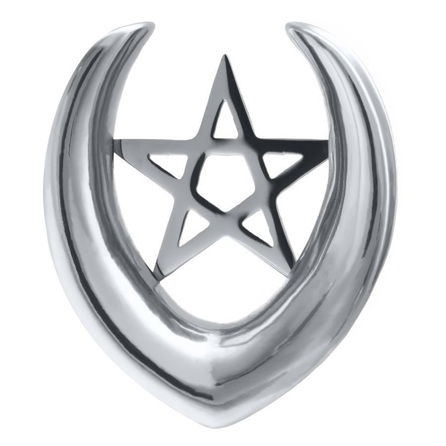 Selle d'oreille argentée en acier chirurgical avec pentagramme sur fond blanc