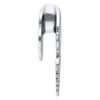 Selles d'oreille baroques en argent Selles d'oreille en argent avec design baroque sur fond blanc