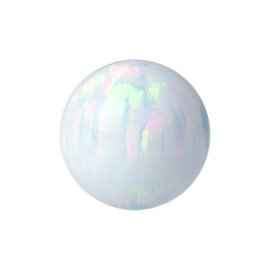 Boule d'opale synthétique ronde en vert menthe chatoyant sur fond blanc