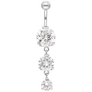 Piercing nombril en argent avec trois cristaux clairs sur fond blanc