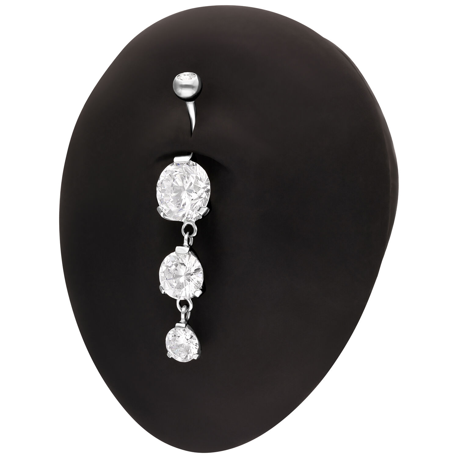 Banane triple en argent avec cristaux Banane en argent avec trois cristaux clairs sur présentoir noir