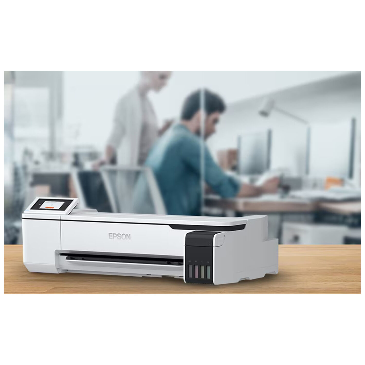 Imprimante Epson SureColor SC-T3100x sur bureau Imprimante grand format Epson blanche SC-T3100x sur bureau en bois au bureau