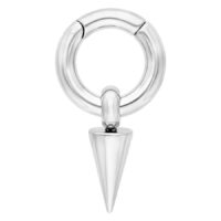 Poids d'oreille en argent en acier chirurgical Poids d'oreille en argent en acier chirurgical sur fond blanc