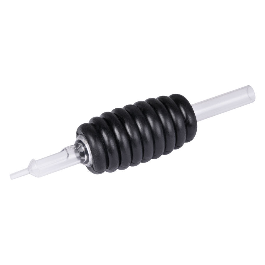 Tube rond en caoutchouc dur noir avec 1 aiguille Tube rond en caoutchouc dur noir avec embout clair, sur fond blanc