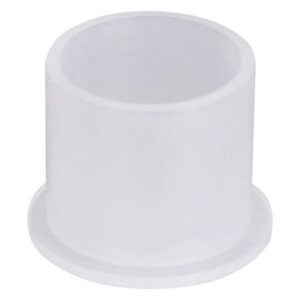 Capuchon de couleur synthétique blanc en forme cylindrique sur fond blanc