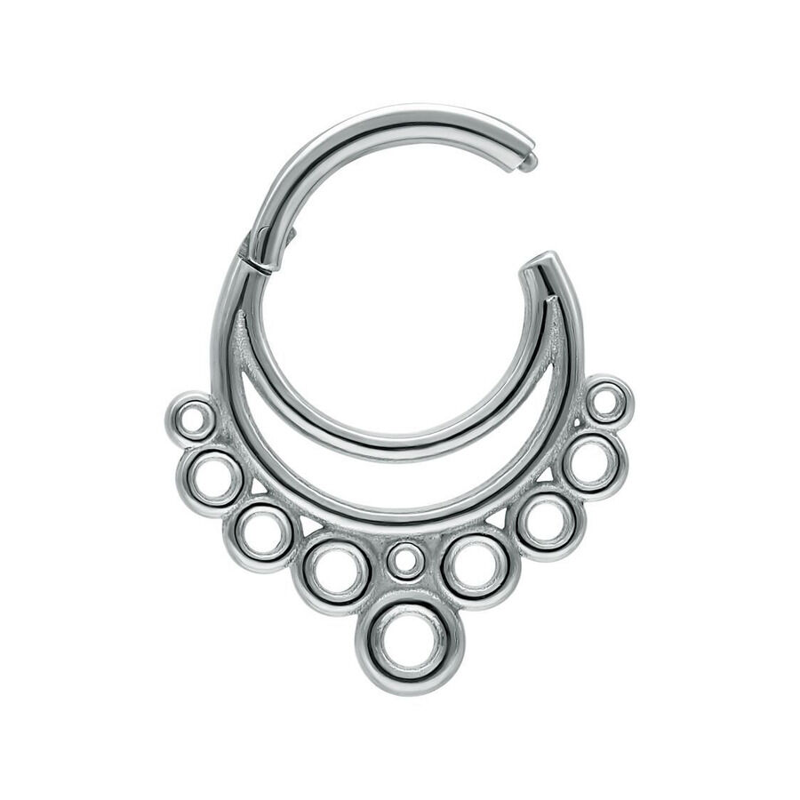 Clicker de septum en argent avec design à bulles sur fond blanc