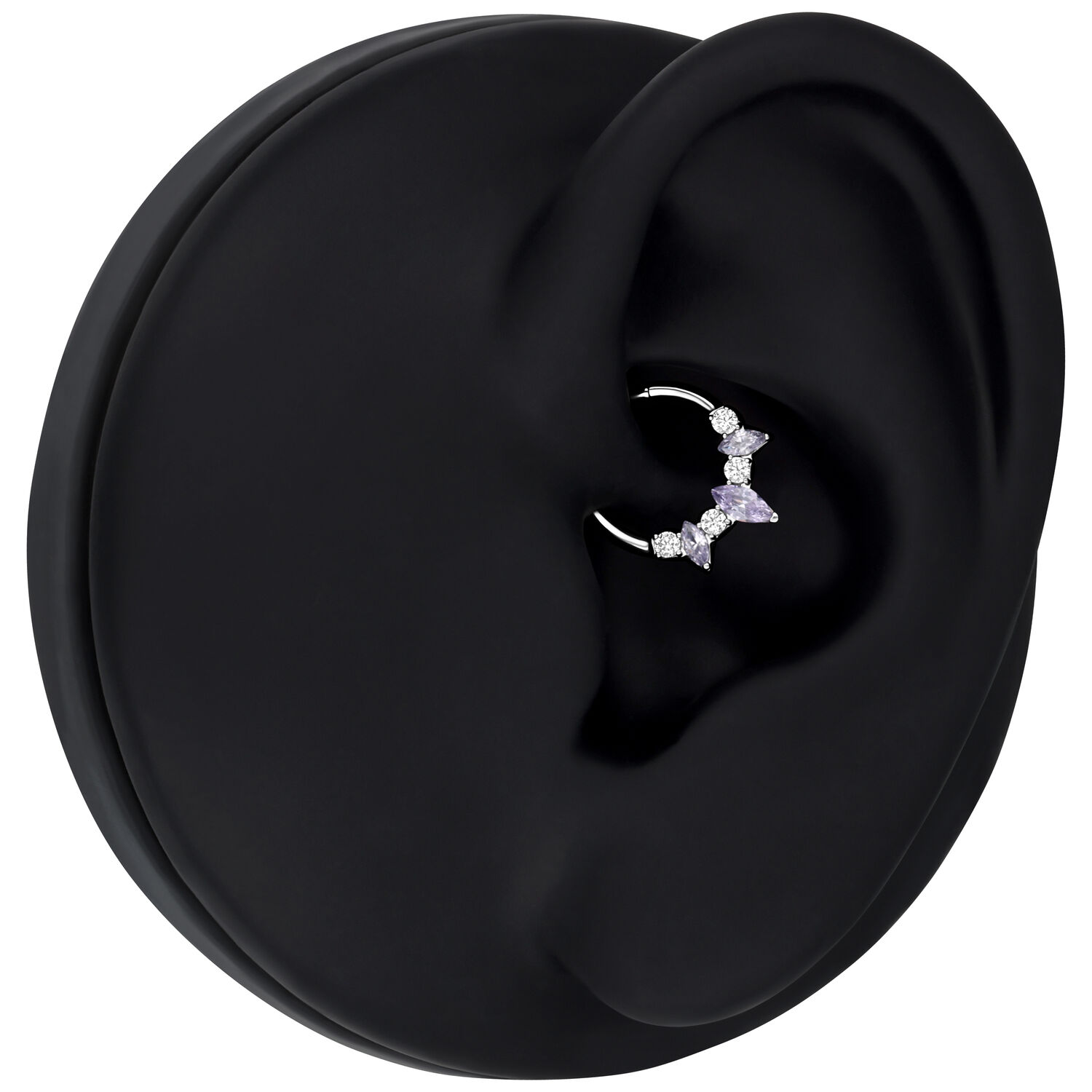 Marquise Hinged Septum Clicker Améthyste Argent Clicker de septum argenté avec cristaux d'améthyste sur modèle d'oreille noir