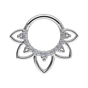 Clicker septum argenté avec motif floral et cristaux sur fond blanc