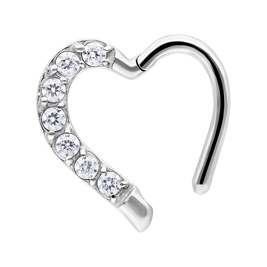 Anneau de piercing cœur en argent avec cristaux clairs sur fond blanc