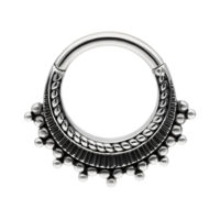 Anneau de piercing Clicker articulé argenté Anneau de piercing argenté avec ornements sur fond blanc