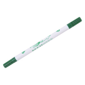 Marqueur Squidster vert pour tatouages sur fond blanc