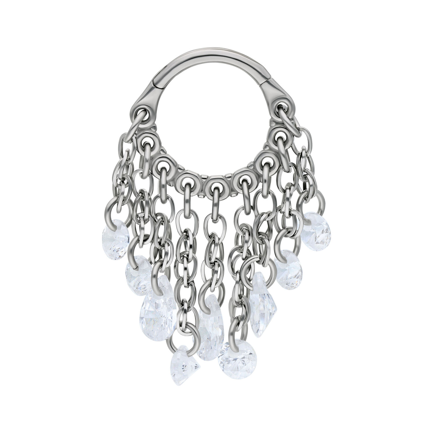 Clicker en titane argenté avec gouttes de cristal Anneau de piercing argenté avec cristaux clairs suspendus sur fond blanc