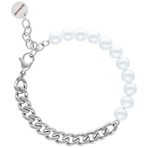 Bracelet Chunky Pearl argenté avec perles et maillons sur fond blanc