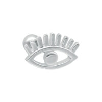 Barbell piercing oreille argenté en forme d'œil sur fond blanc