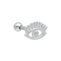 Piercing d'oreille argenté en forme d'œil avec cils, sur fond blanc