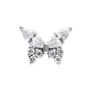 Embout de piercing papillon en argent avec cristaux clairs sur fond blanc