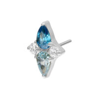 Embout Push Fit argenté avec cristaux turquoises Embout en métal argenté avec deux cristaux turquoises en forme de goutte et deux pierres claires sur fond blanc
