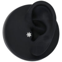 Embout Push Fit Jasmin Argenté Embout Push Fit argenté en forme de jasmin sur fond noir